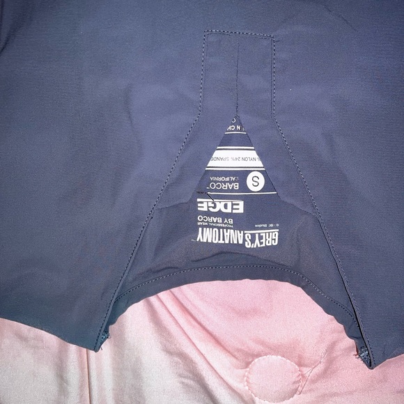 Women’s Scrubs - Picture 10 of 16